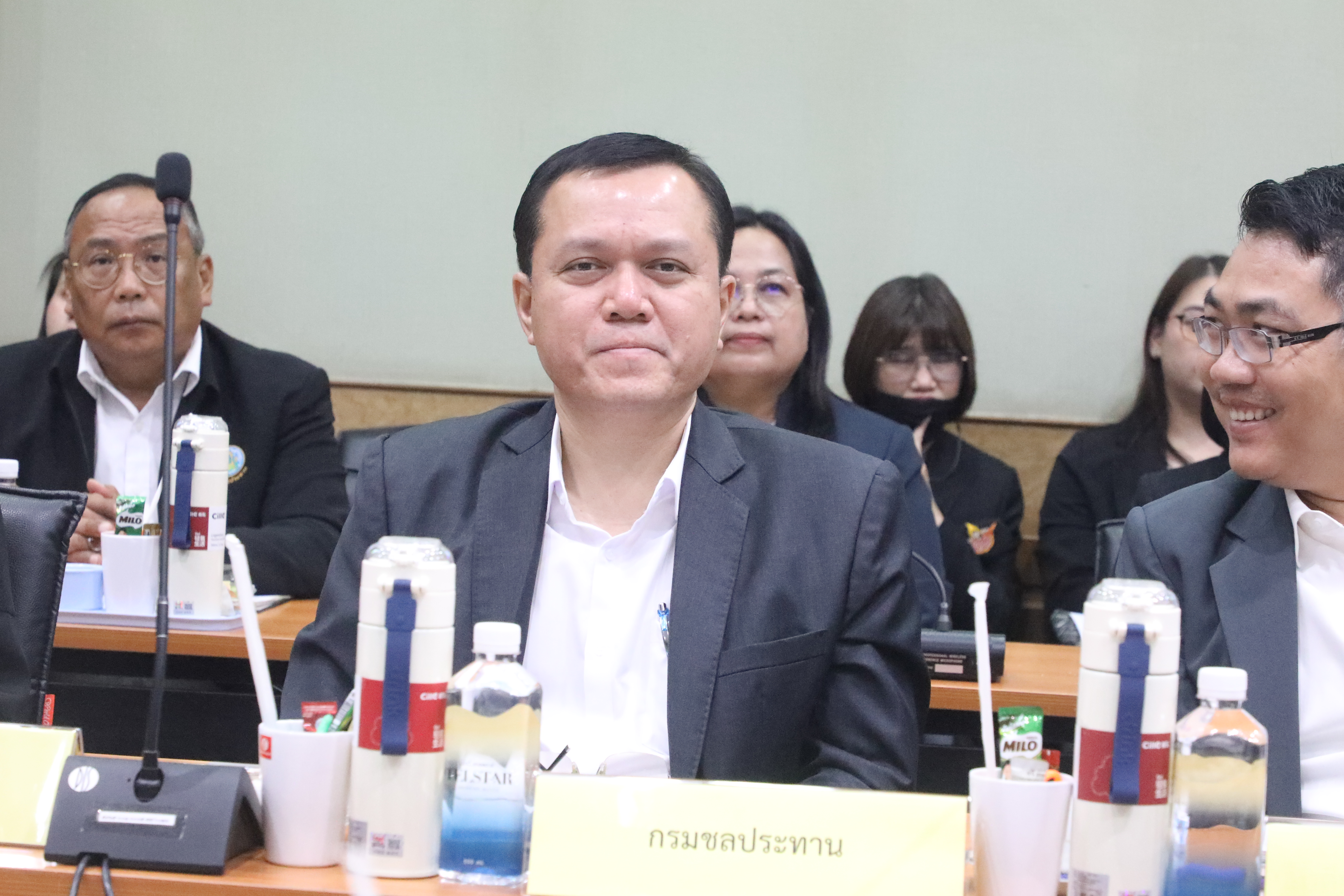 title - รองปลัด กษ. ประชุมสัญจร 5 หน่วยงานภายใต้การกำกับดูแล ณ ส.ป.ก. 